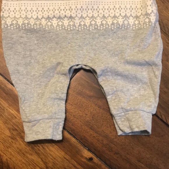 Gap Newborn Onepiece - Picture 3 of 5